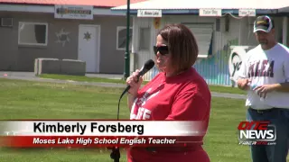 Moses Lake teachers hold walkout Thursday