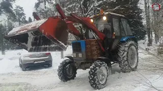 МТЗ-82 Трактор уборка придомовой территории от снега.