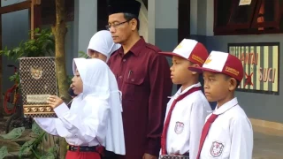 Flag Ceremony of Darussalam Blokagung Banyuwangi Elementary School July 24, 2017 #KulonBeteng