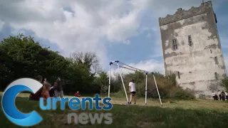 Ukrainian Refugees Receive Warm Welcome as Irish Castle Opens Doors From Those Fleeing War
