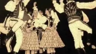 Sága krásy - Slovak folk music. Hej, v Raslavicoch. Eastern Slovakia.