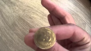 Трюки с монеткой. Ловкость рук. Tricks with a coin. Sleight of hand