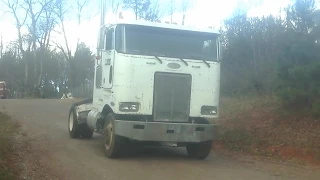 1994 peterbilt 362  straight pipe