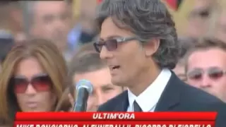 Fiorello al funerale di Mike Bongiorno