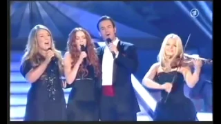 Celtic Woman   O Come All Ye Faithful live on 'Das Adventsfest der 100,000 Lichter'