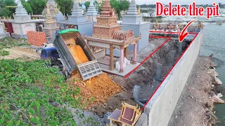 Starting new project Pour soil to support the fence in the pagoda​​​ use Bulldozer Komatsu D-31-A