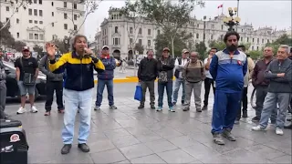 DEBATE DEL SIGLO entre DOS reconcidos filósofos de la PLAZA SAN MARTÍ de Perú