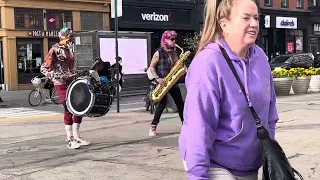 Broadway and East 17th, wild sax and drummer, rocking it just North of Union Square - fun!