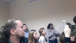 Активісти у залі Печерського суду після обрання генерал-майору Марченку запобіжного заходу