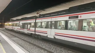 Tren  CIVIA  en la  Estación de  TUDELA  ( Navarra )