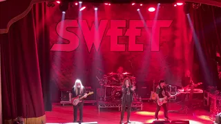 Action | Sweet live in in London - Dec. 4, 2022