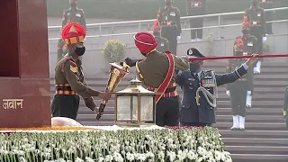 Amar Jawan Jyoti Flame merging  with the Flame at National War Memorial