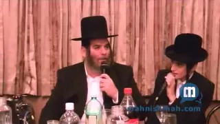 Motti Steinmetz Singing With Hamezamrim