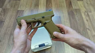 Пневматический пистолет Umarex Glock 19X FDE