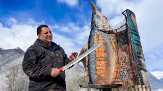 Homemade Grill For A Huge Sturgeon Fish! Harsh Winter in the Village of Azerbaijan