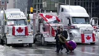 "Ende aller Corona-Regeln!" Nachahmer von Kanadas Trucker-Protesten in Europa