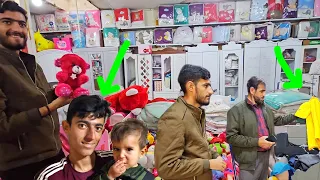 "Adventure in the city: buying household items for Saleh and his motherless children"