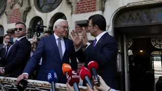 60 Kilo Dönerspieß im Gepäck – Steinmeier besucht die Türkei