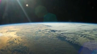 Breathtaking Time-Lapse of Earth From Space