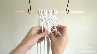 Alternating Square Knot - How to Tie a Macrame Alternating Square Knot