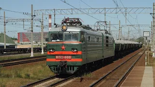 Train video. Variety of trains at Leninsky Prospekt station. Russia. St. Petersburg. Part 1.