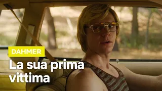 Jeffrey DAHMER adesca la sua PRIMA VITTIMA | Netflix Italia