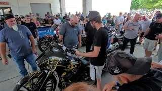 Bike sound contest .