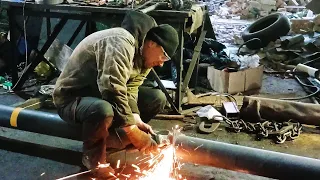 Жатка.  Дійшла черга до мотовила. Поїхав за піском і забуксував.