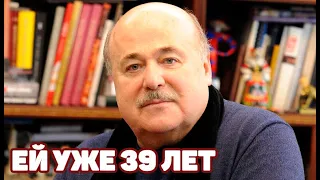 Как выглядит непризнанная дочь Александра Калягина, которую тоже стала актрисой