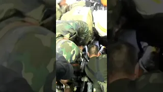 Рука трёхлетнего ребёнка застряла в эскалаторе ТРЦ Караганды. Видео: ДЧС Карагандинской области