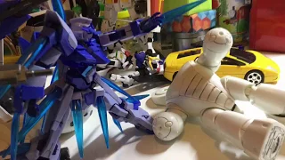 Gundam Stop-motion PV: AGE vs TRY FIGHTERS