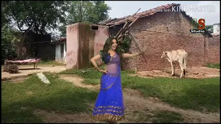 Mathura Dixit ka ago me dance