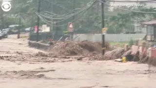 WEB EXTRA: Floodwater Gushes From Homes In Hawaii