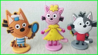 Three Cats and giant bear Robot with Surprises! cartoons with toys for kids