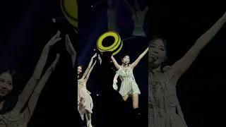 TWICE - The Feels (fancam from Berlin) TWICE 5th WORLD TOUR READY TO BE