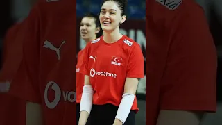 Zehra Gunes💞 Vakifbank volleyball existing moment#volleyball #zehragunes #viral #short