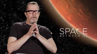 Gary Oldman Interview - The Space Between Us (2017)