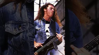 Cliff Burton's CRAZY Bassline from Creeping Death (Bass Boosted) #metallica #cliffburton