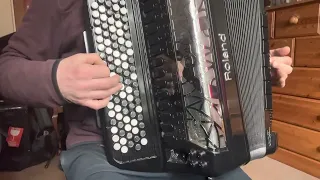 Chiquitita (ABBA) - Igor Outkine ( midi accordion)