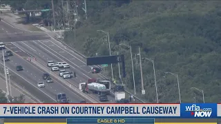 7-vehicle crash closes westbound lanes of Courtney Campbell Causeway