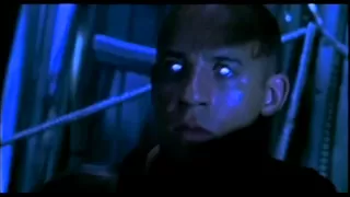 The Chronicles of Riddick: Pitch Black - Official® Trailer [HD]