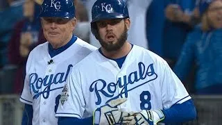 WS2015 Gm2: Royals score four in 5th to go ahead