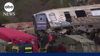 Death toll climbs from train crash in Greece l ABCNL