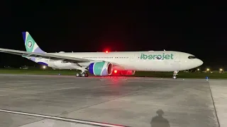 [4K]  CLOSEUP PUSH BACK Airbus A330-900NEO Iberojet Pole Caraïbes