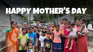 Celebrating Mother's Day in a village suffering from financial crisis. #mothersday #humanity