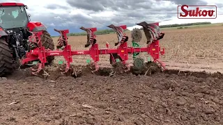 Plough Downhil 4+1 and Zetor Forterra HD 150