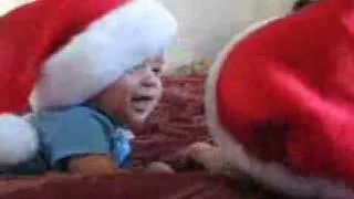 Lachende Weihnachtsbabys - Babys Kinder Lachen Süß Weihnachten Video - bendecho