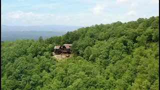 Escape to this Luxury Mountain Home in Blue Ridge GA - DroneHub