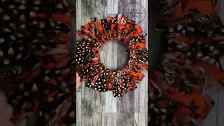 DIY Wreath Hacks - Halloweek Day 2 - Shorts - Halloween DIY