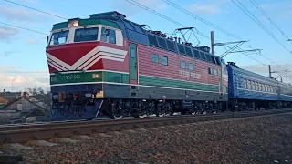 чс4т 592 с доп.поездом Гомель-Минск.